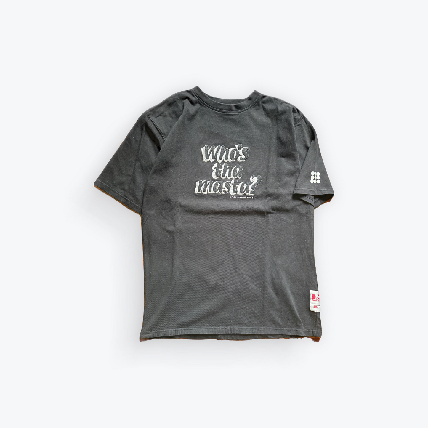 Vintage 00's DrunknMunky Who's Tha Masta? Shirt