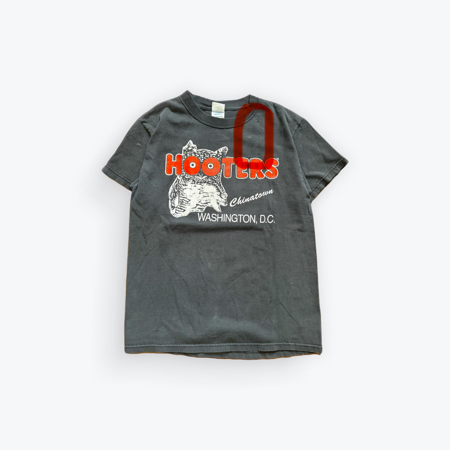 Vintage 00's Hooter's Chinatown Washington DC Shirt